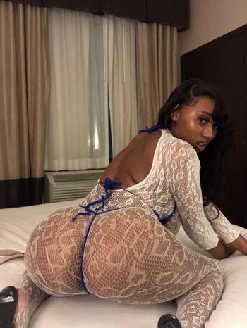 Clover , 23  female escort, Waco