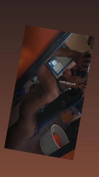 Kennade, 23  female escort, Waco