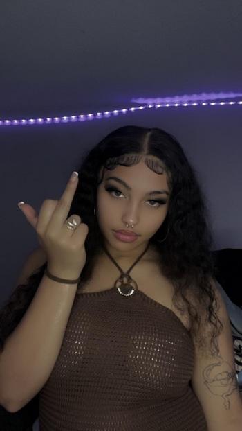 Lola, 21  female escort, Waco